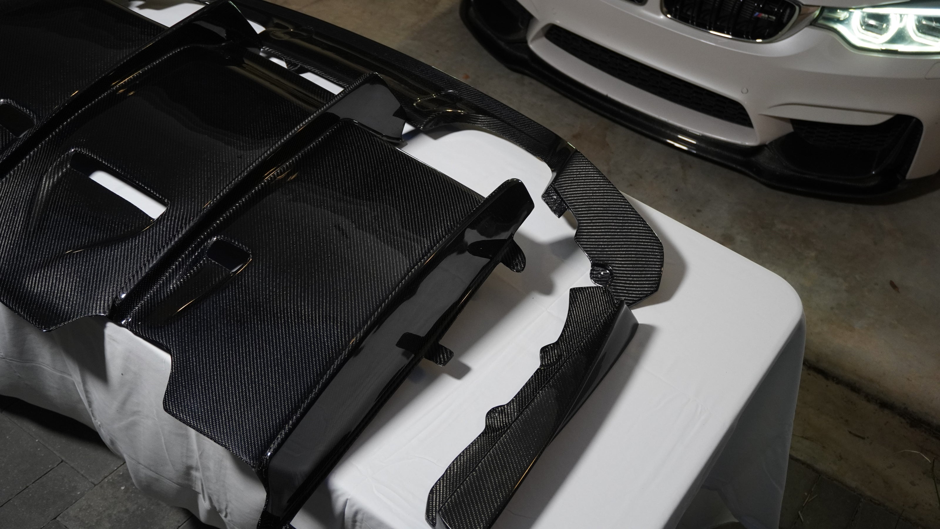 PSM-Style Carbon Fiber Rear Diffuser — BMW F8X