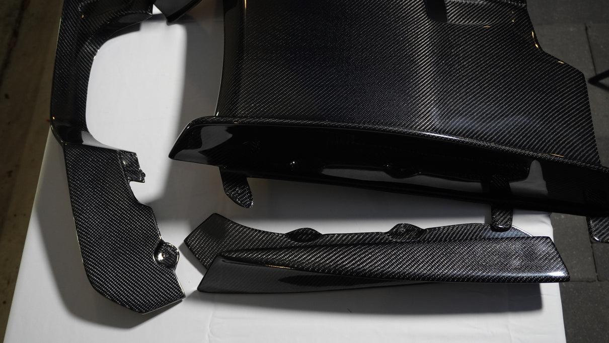 PSM-Style Carbon Fiber Rear Diffuser — BMW F8X