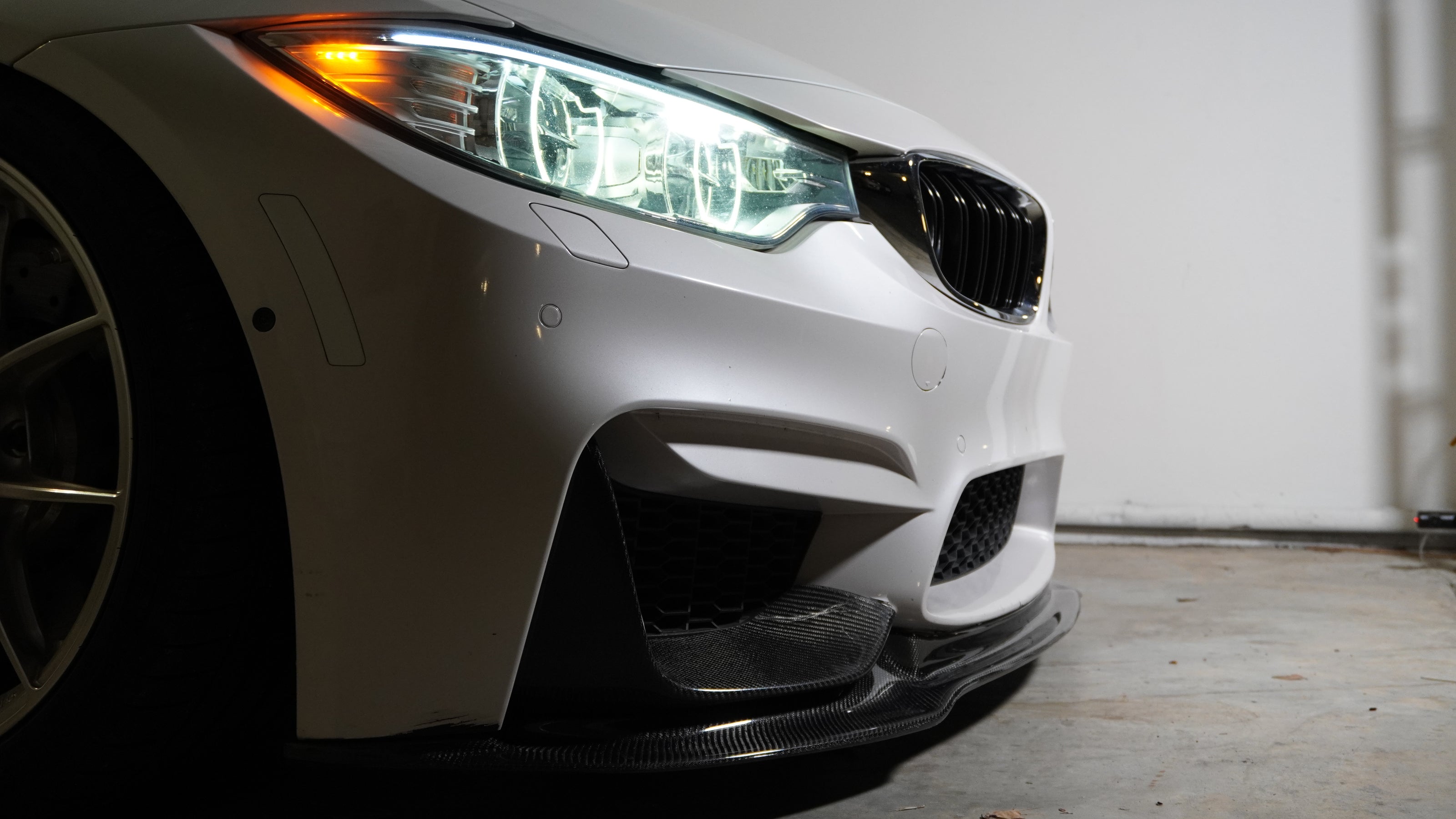 V-Style Carbon Fiber Front Lip — BMW F8X